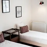 فيلة La Du Mestre *