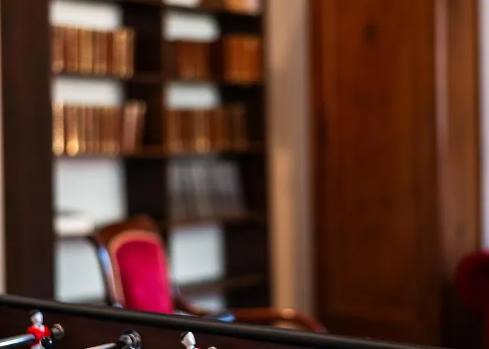 La Du Mestre Villa Uza